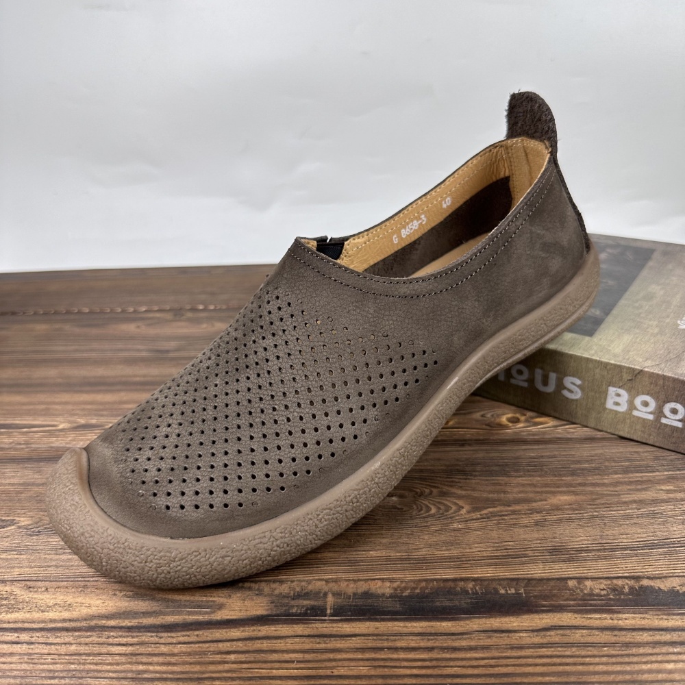 Hollow Out Leather Men's Shoes Breathable Soft Bottom Casual Shoes - Image 8