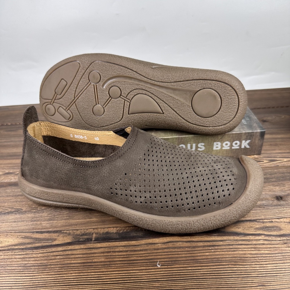 Hollow Out Leather Men's Shoes Breathable Soft Bottom Casual Shoes - Image 5